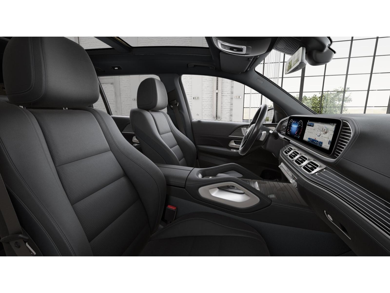 2026 Mercedes Benz GLS 450 4MATIC photo 4