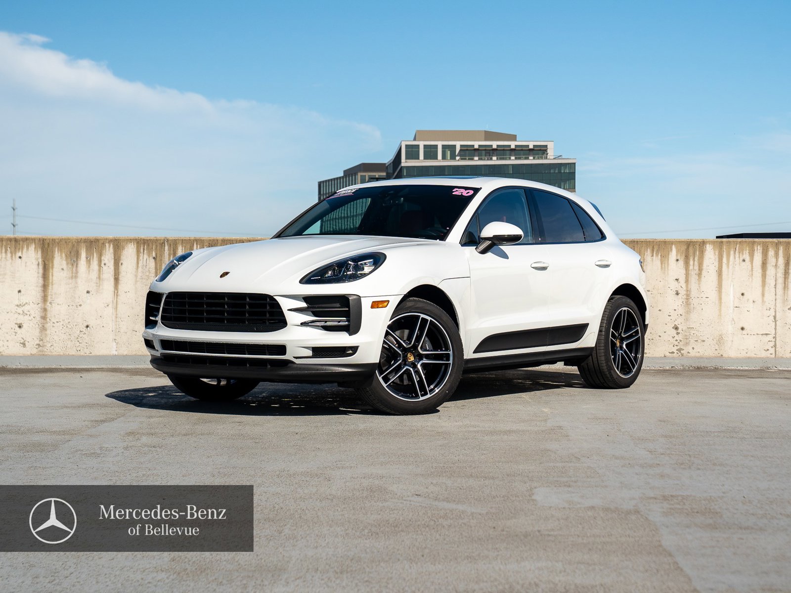 2020 Porsche Macan -'s photo