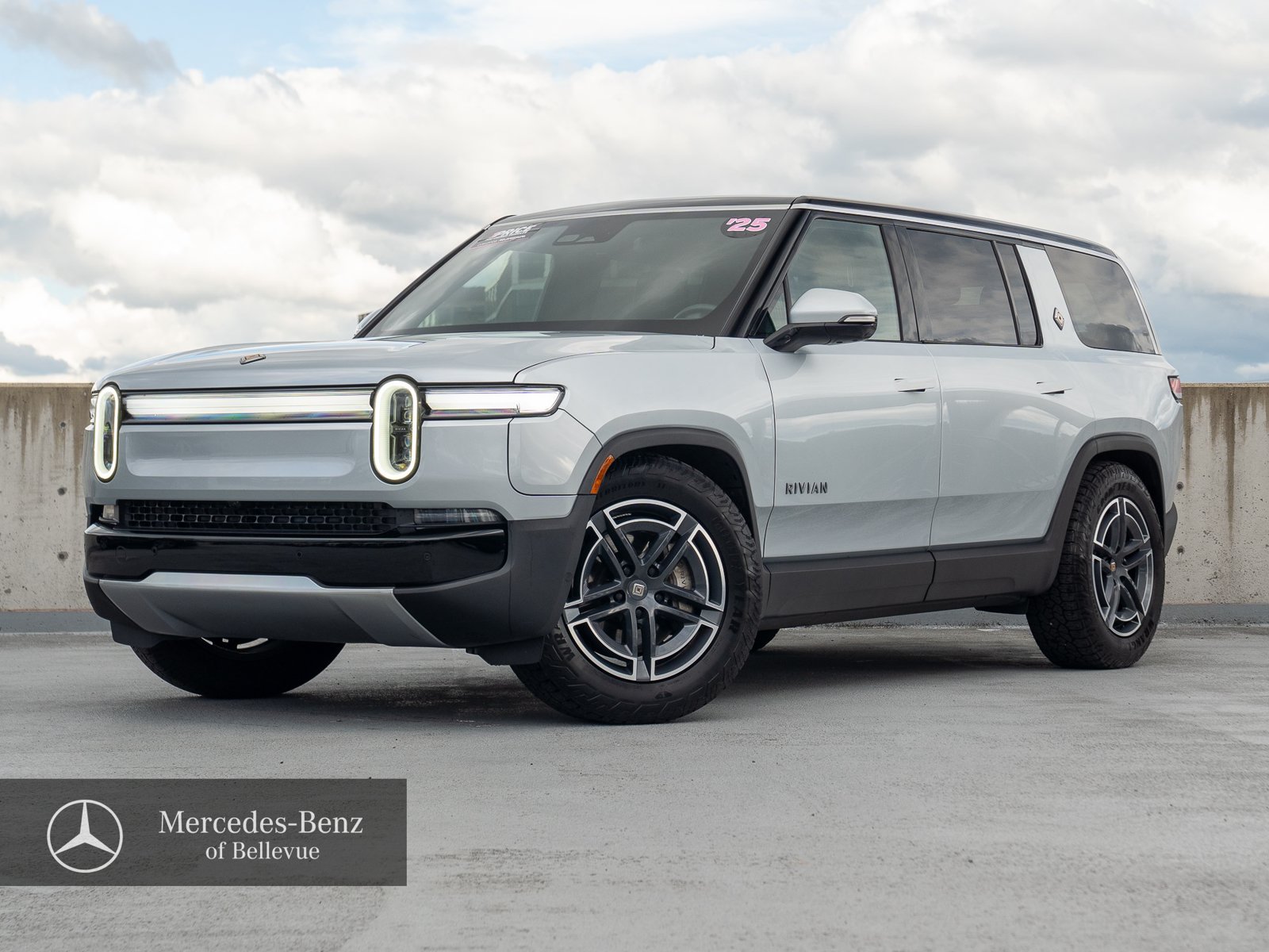  Rivian R1S