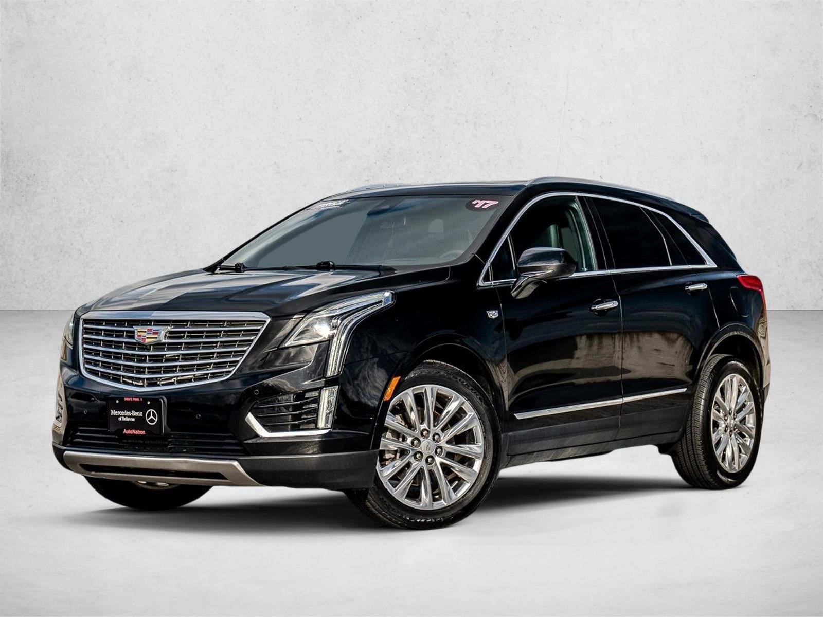 2017 Cadillac XT5 AWD Platinum's photo