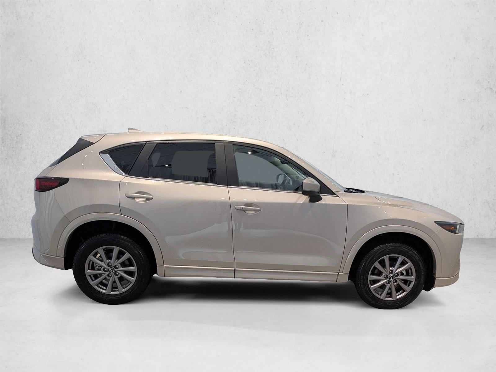 2025 Mazda CX-5 2.5 S Preferred photo 4