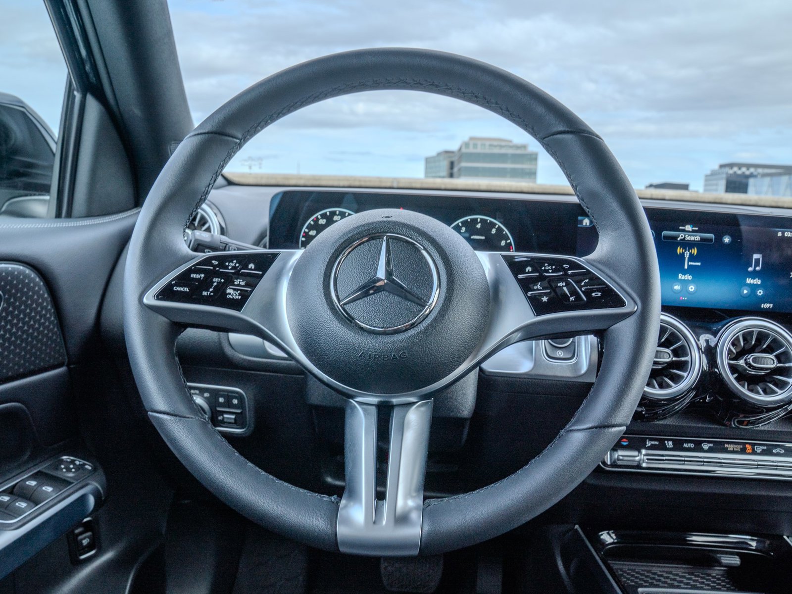 2026 Mercedes-Benz GLB GLB 250 - Photo 23