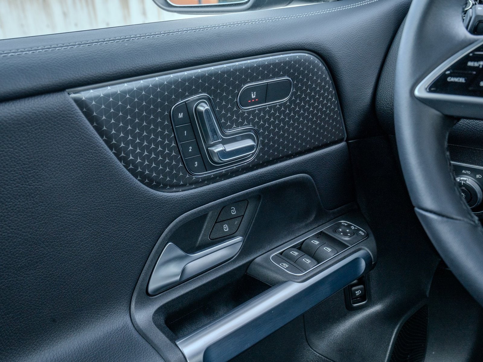 2026 Mercedes-Benz GLB GLB 250 - Photo 22