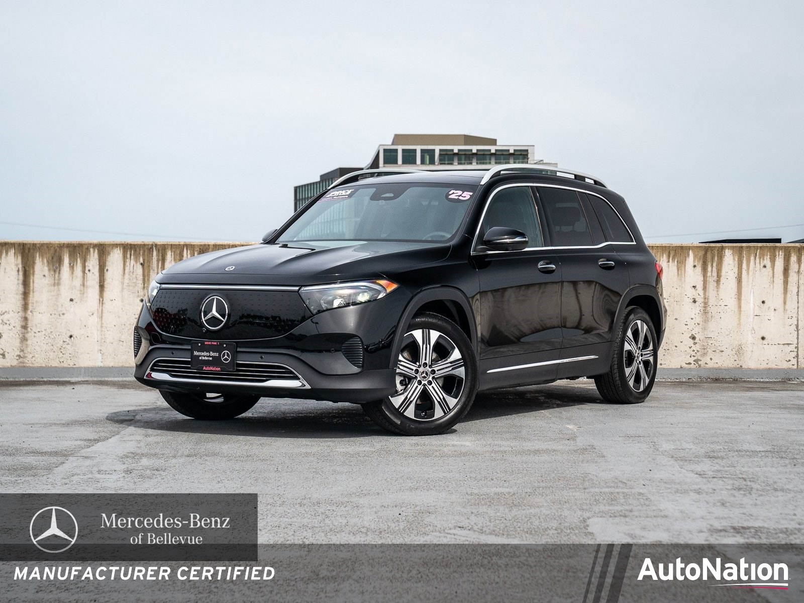 2025 Mercedes-Benz EQB EQB 350 4MATIC's photo
