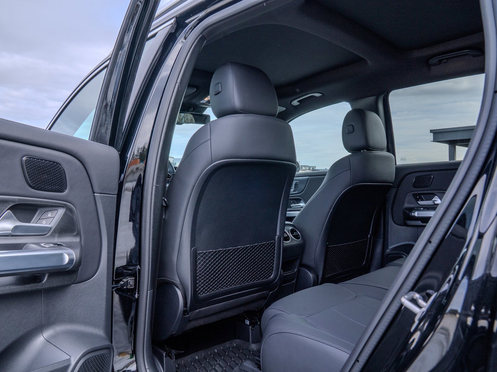 2026 Mercedes-Benz GLB GLB 250 - Photo 17