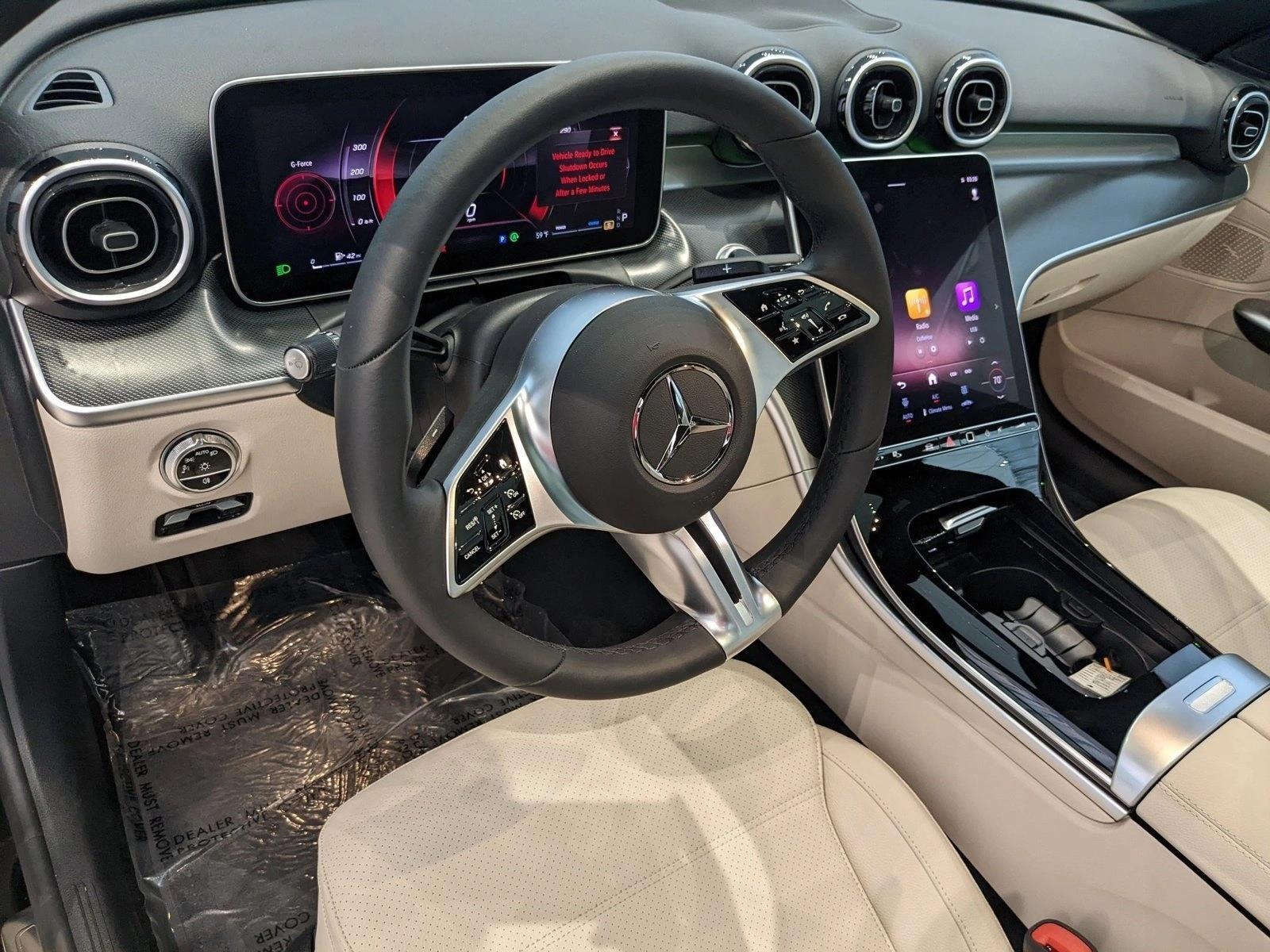 2025 Mercedes Benz C 300 4MATIC Sedan photo 3