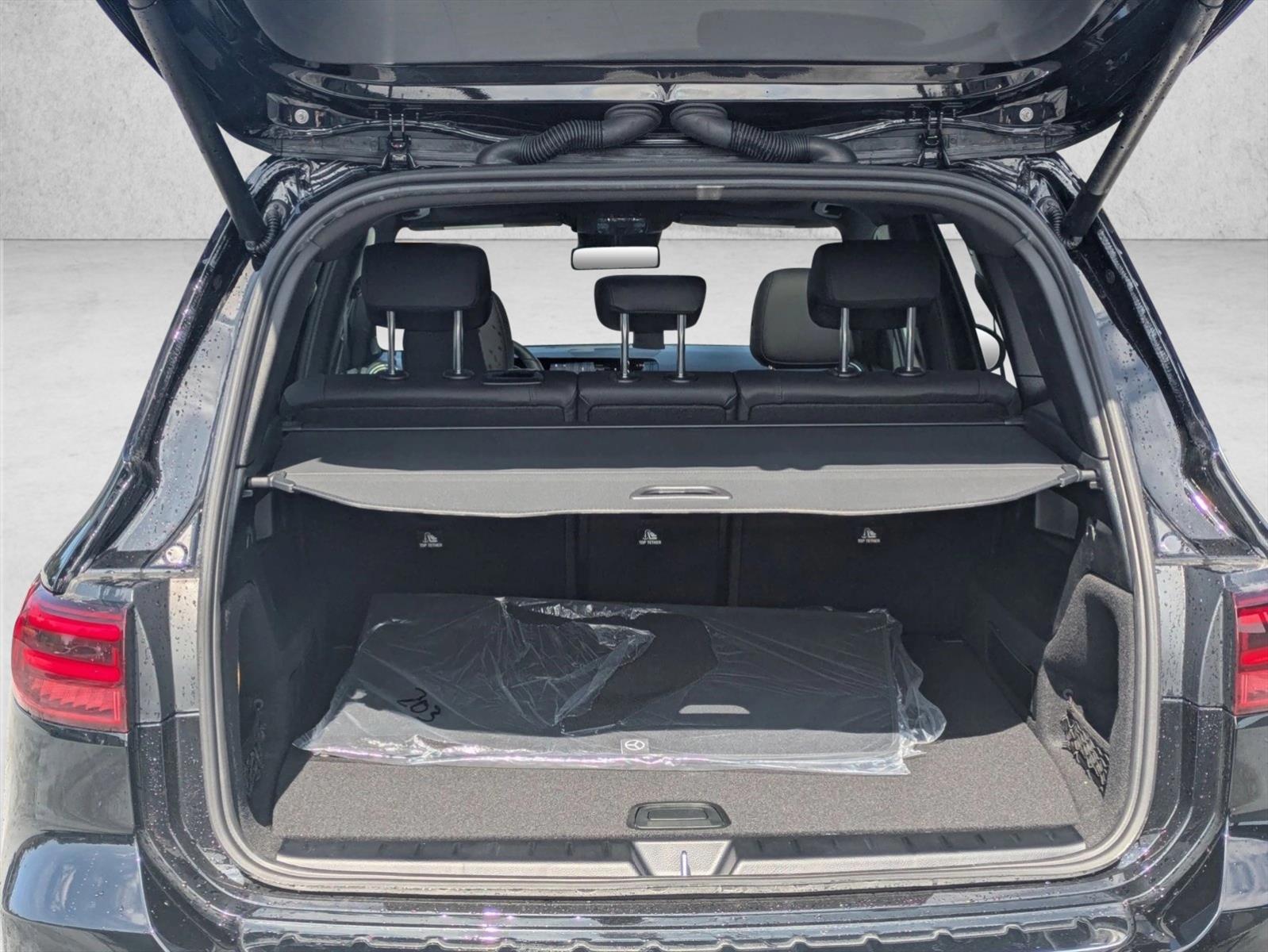 2026 Mercedes-Benz GLB GLB 250 - Photo 6