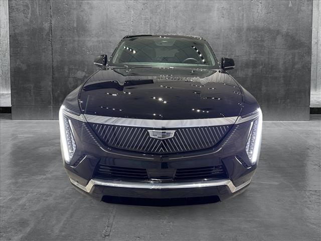 2025 Cadillac Escalade IQ Luxury photo 2