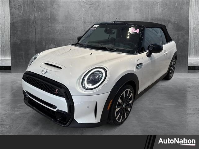2024 MINI Convertible S's photo