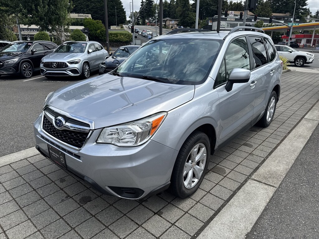 Used 2015 Subaru Forester 2.5i Premium (CVT) SUV