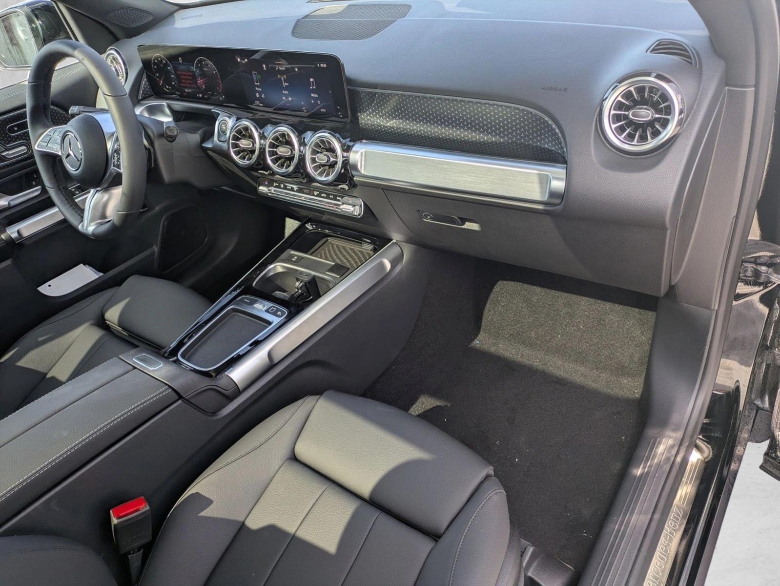 2026 Mercedes-Benz GLB GLB 250 - Photo 21