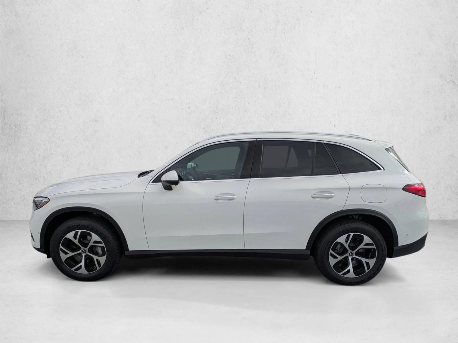 2026 Mercedes-Benz GLC Base - Photo 9