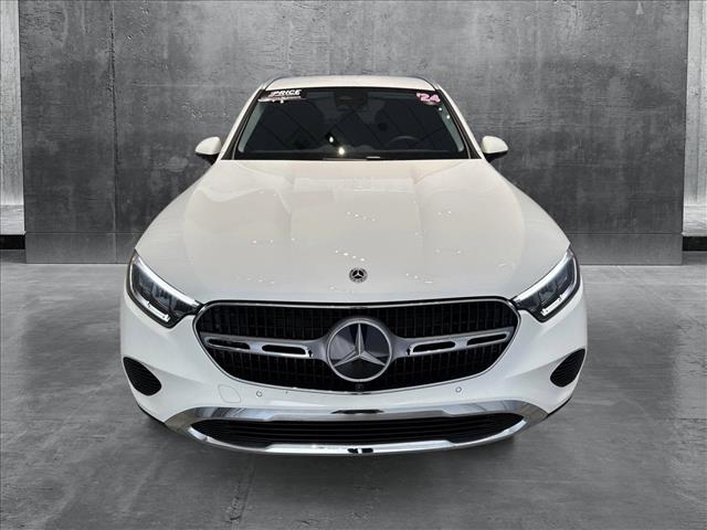2024 Mercedes Benz GLC 300 4MATIC photo 2