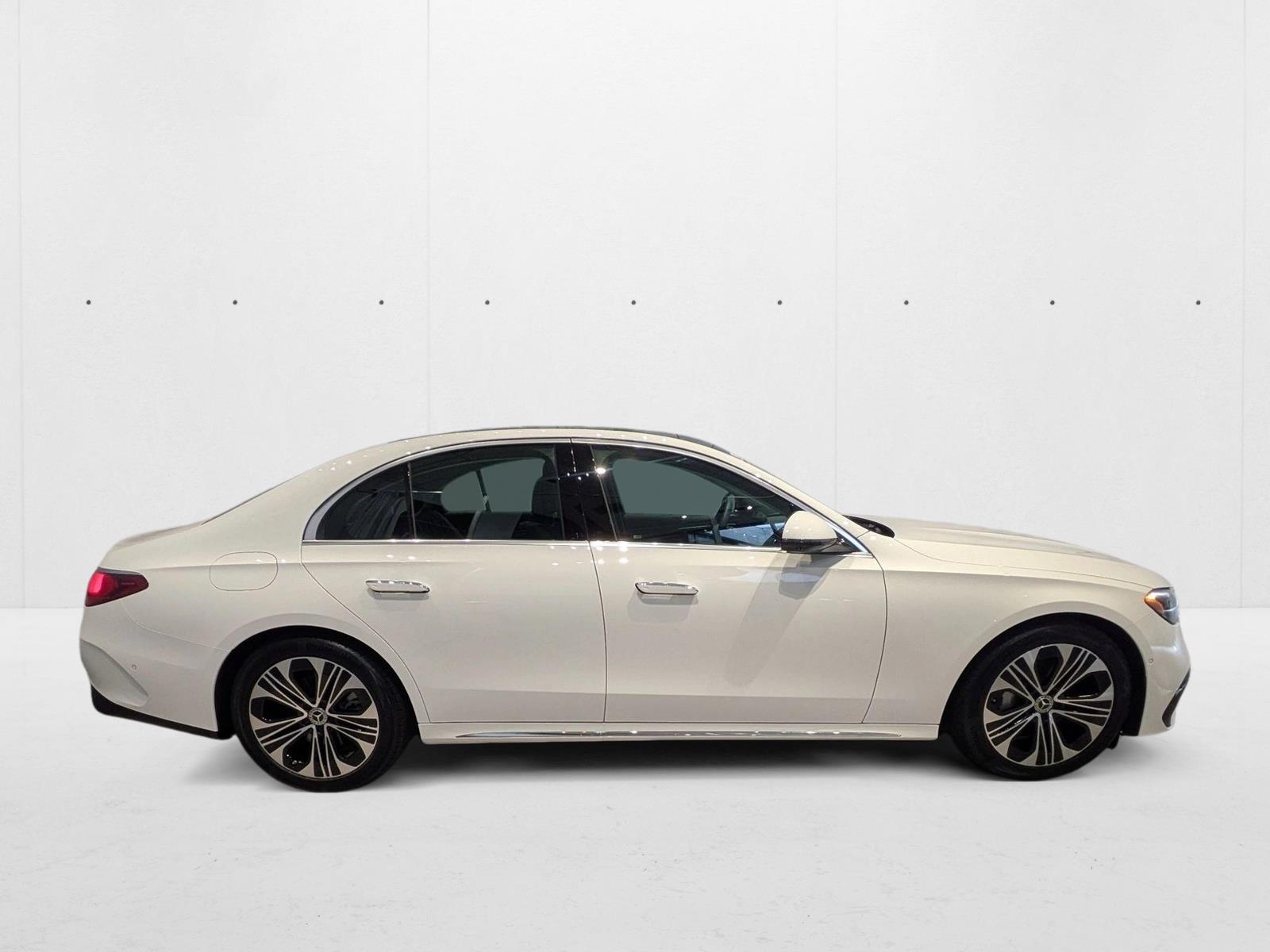 2025 Mercedes Benz E 350 4MATIC Sedan photo 4