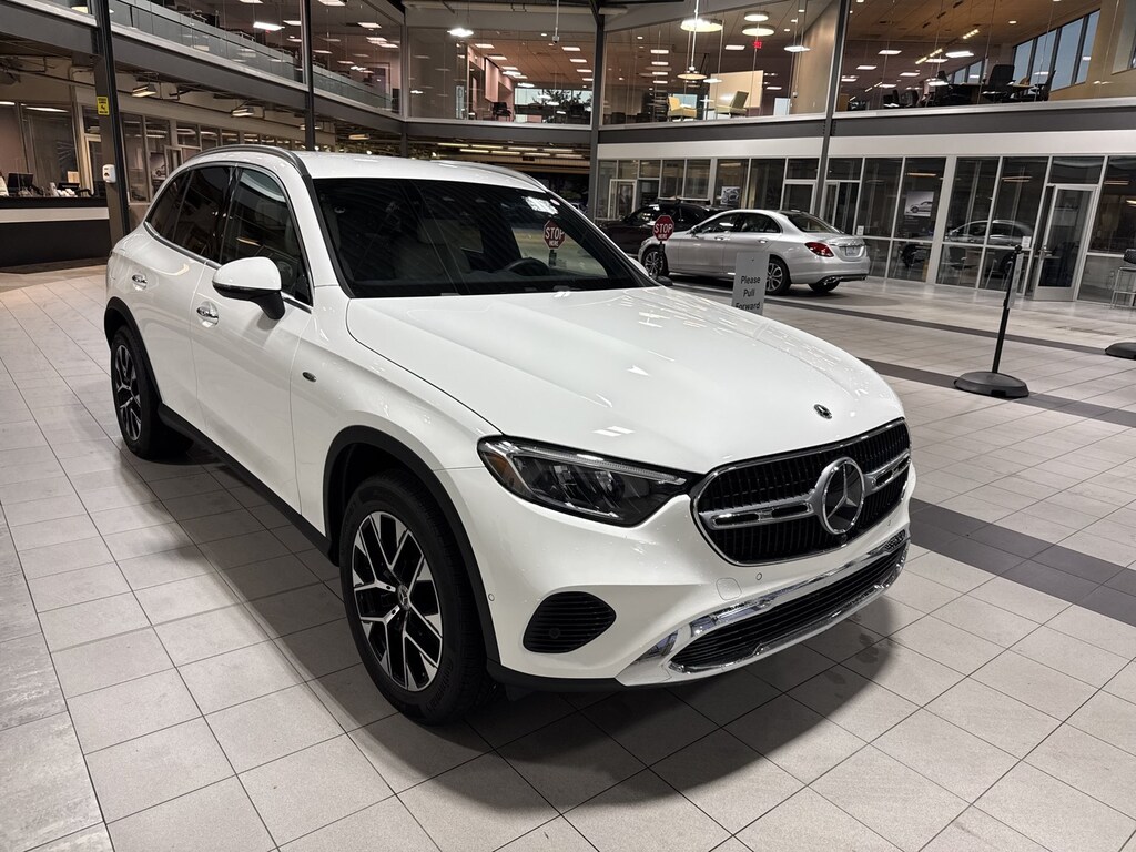Used 2025 Mercedes-Benz GLC 4MATIC SUV