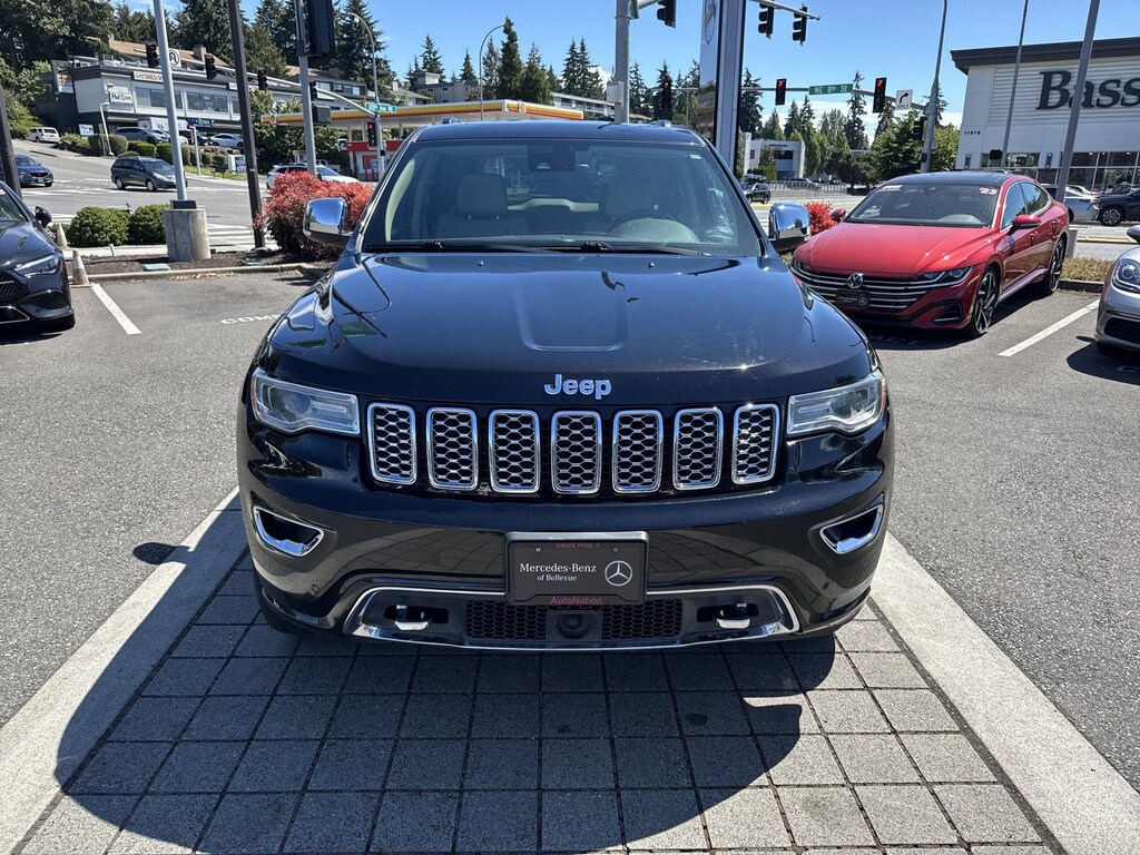 Used 2017 Jeep Grand Cherokee Overland 4x4 SUV