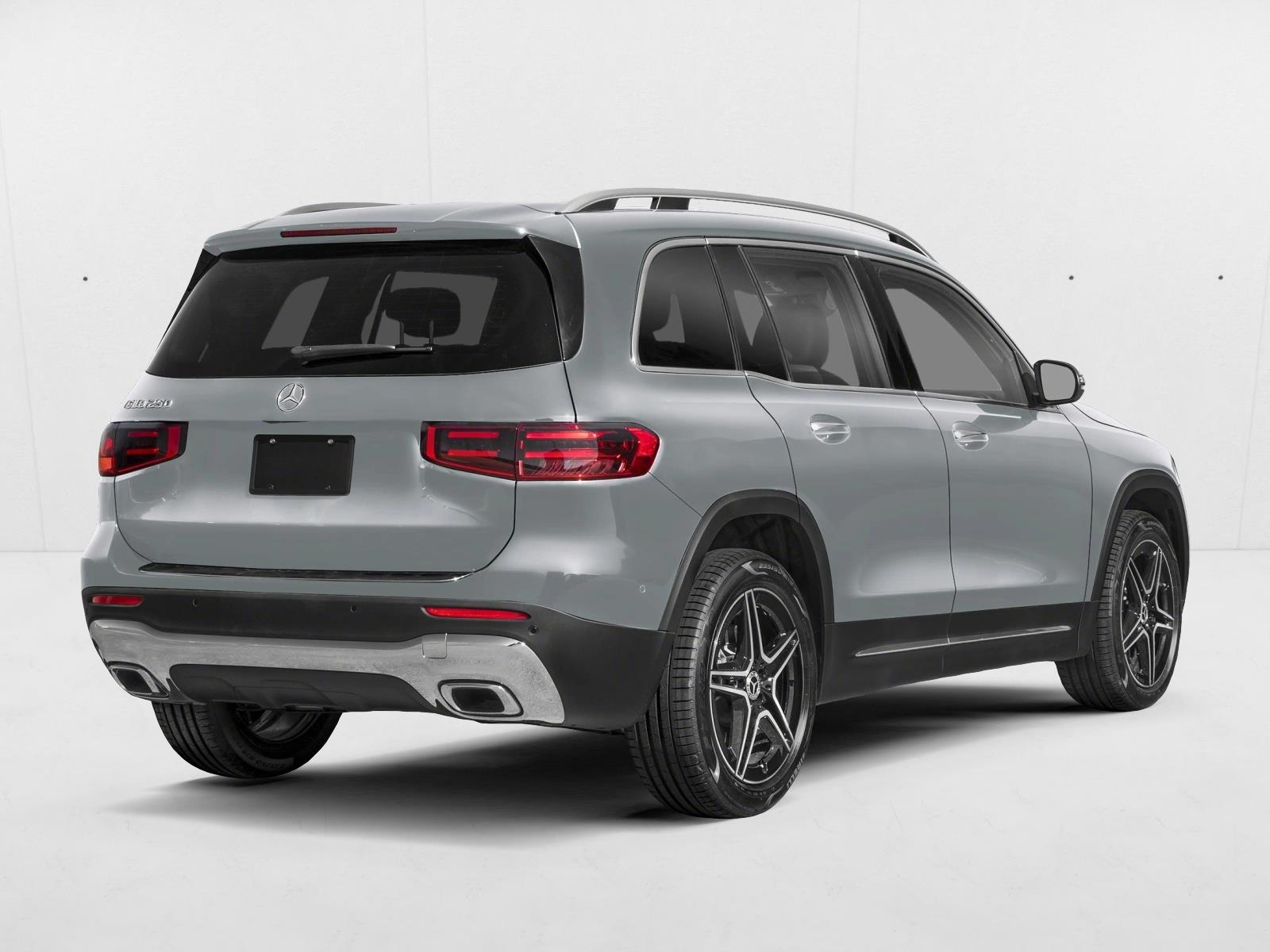 2026 Mercedes Benz GLB 250 4MATIC photo 2