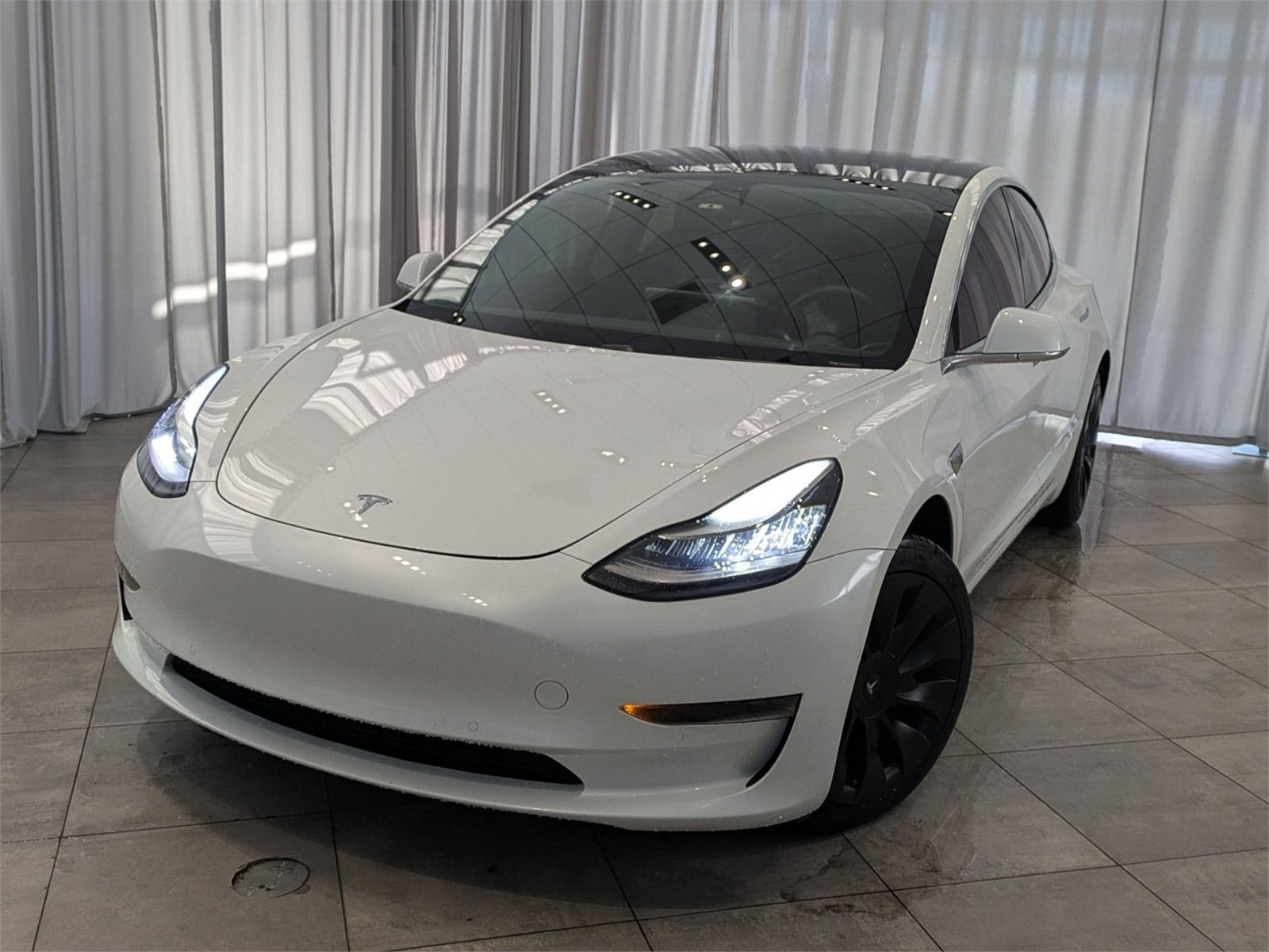 2020 Tesla Model 3 Base's photo