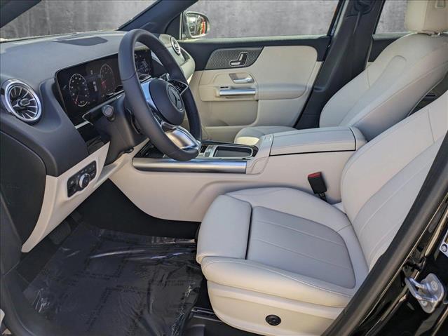 2025 Mercedes Benz GLA 250 4MATIC photo 4