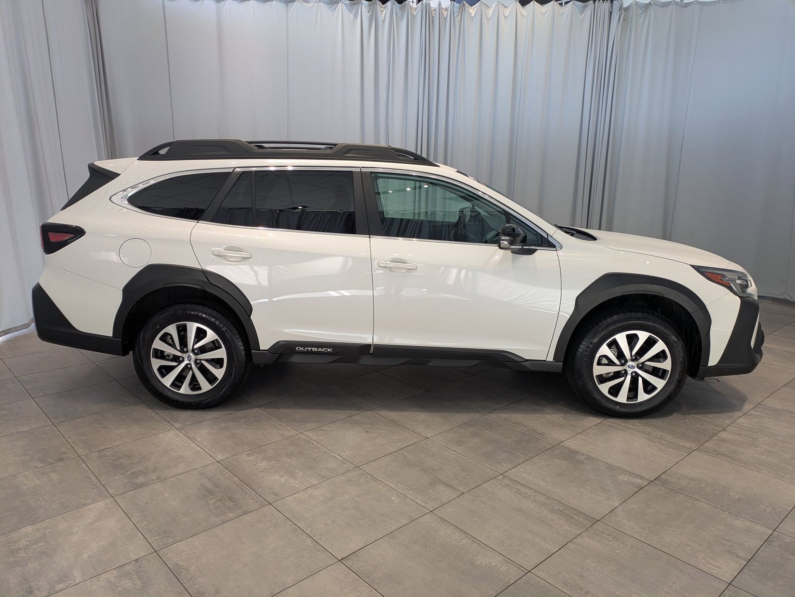 2024 Subaru Outback Premium photo 3
