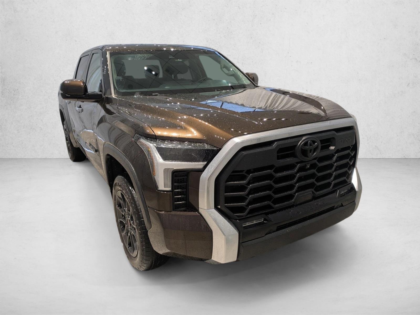 2023 Toyota Tundra Limited CrewMax photo 3
