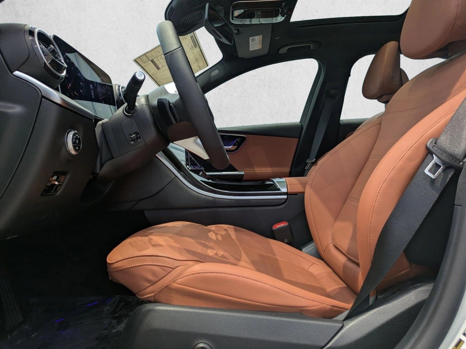 2025 Mercedes Benz C 300 4MATIC Sedan photo 4