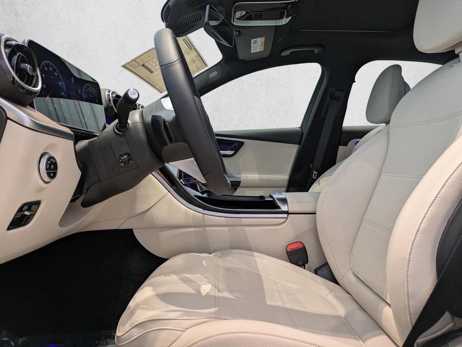 2025 Mercedes Benz C 300 4MATIC Sedan photo 4