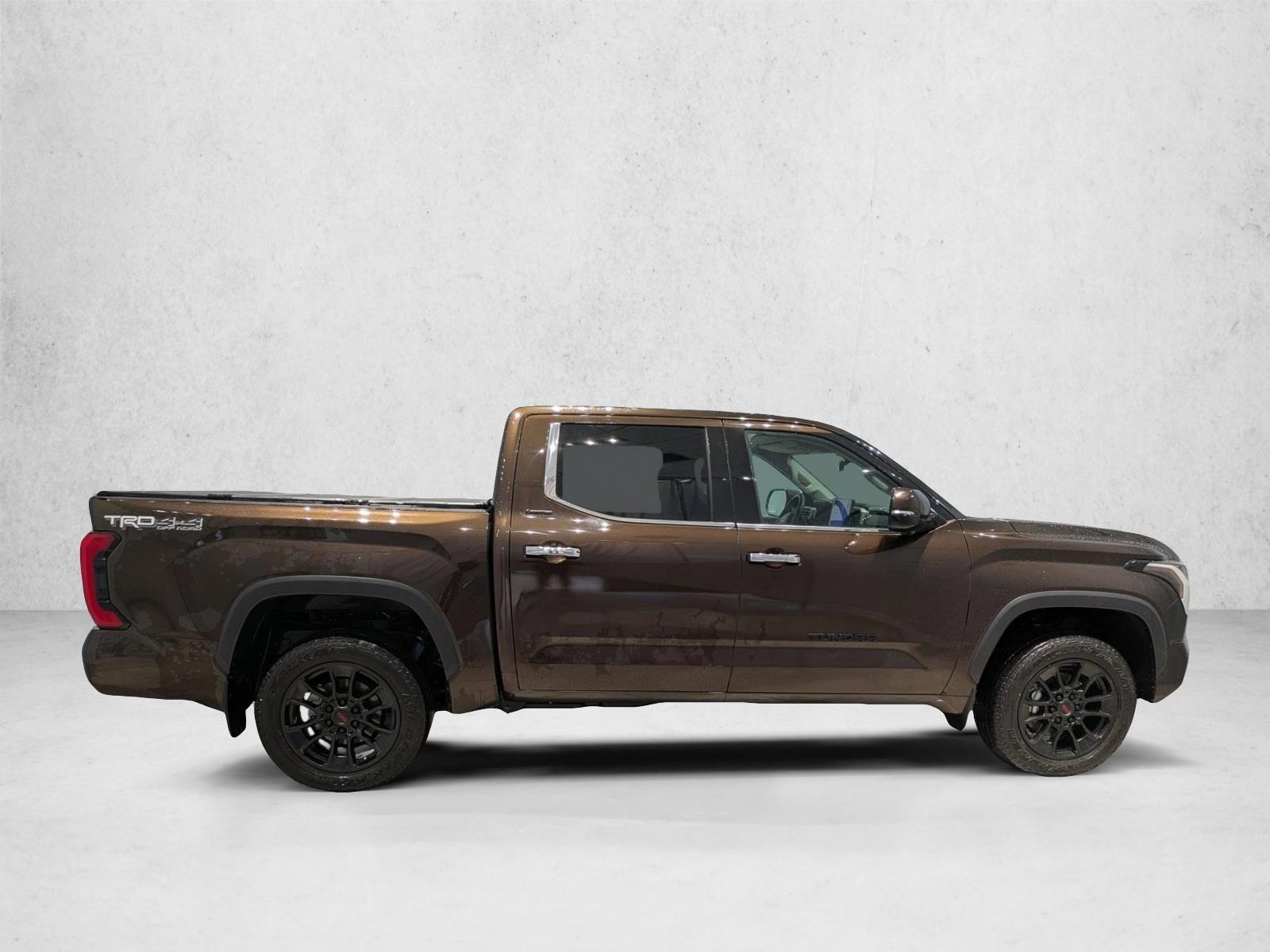 2023 Toyota Tundra Limited CrewMax photo 4