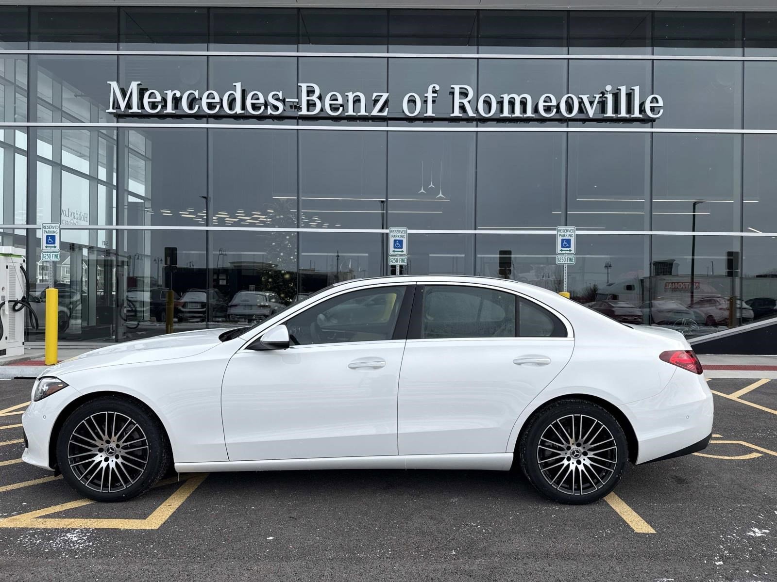 2025 MERCEDES-BENZ C-CLASS - Image 2