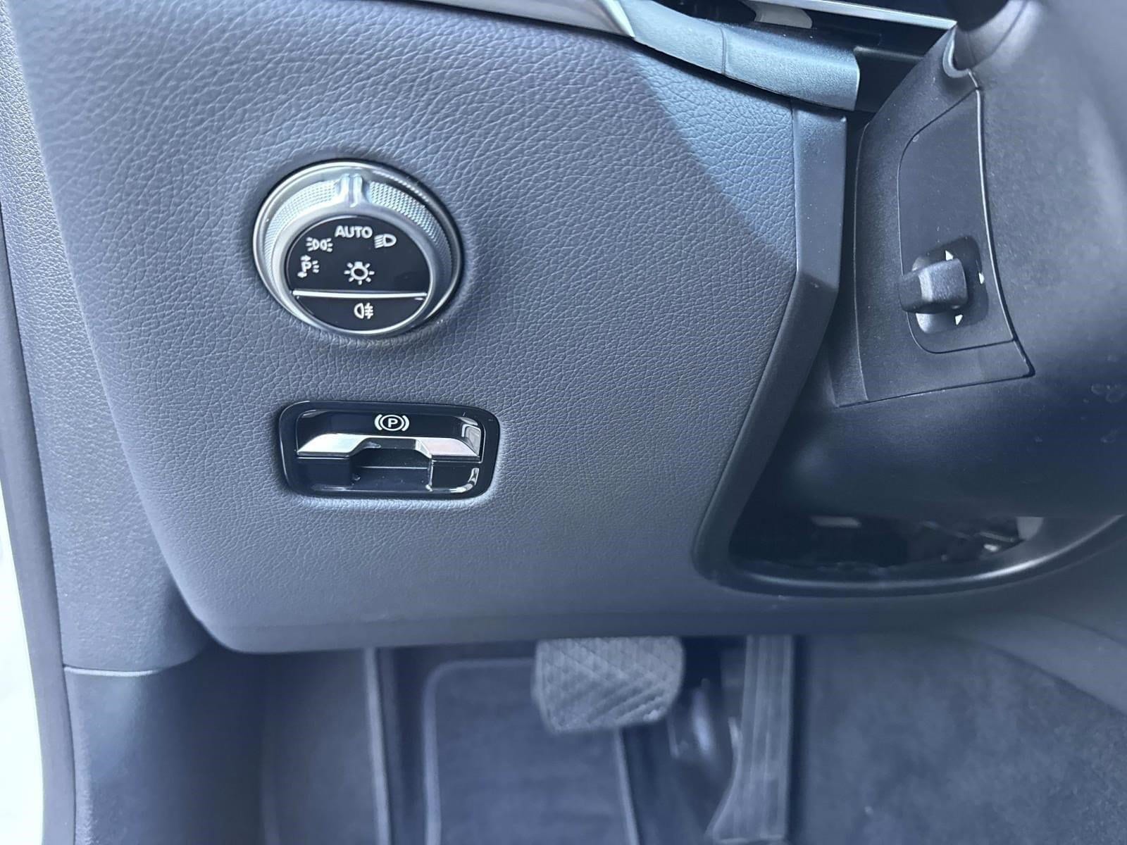 2025 MERCEDES-BENZ GLC-CLASS - Image 33