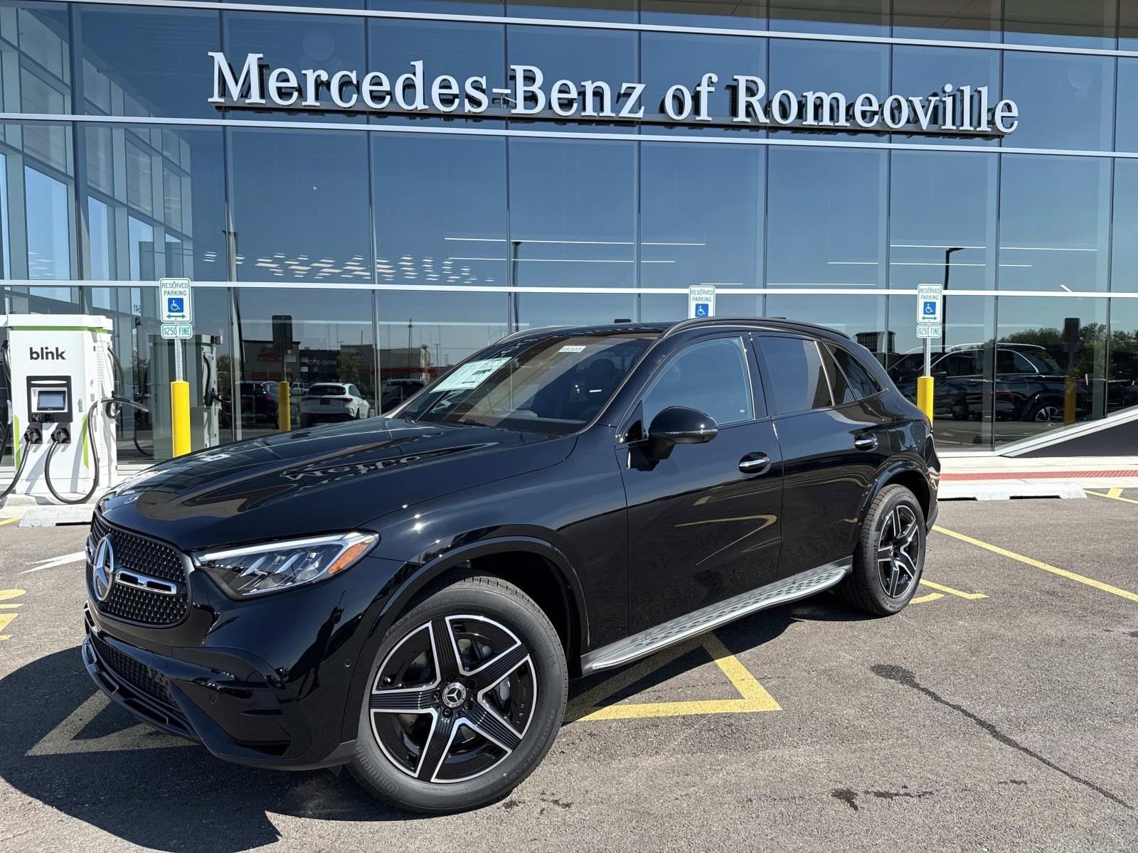 2026 Mercedes-Benz GLC Base's photo