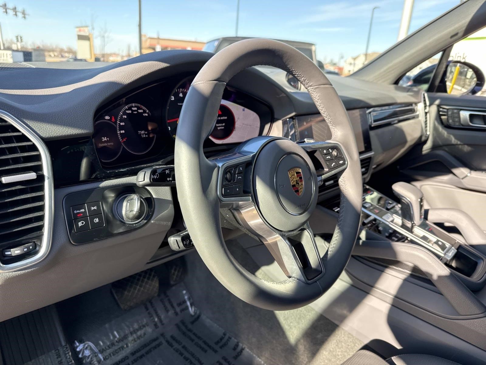 2023 PORSCHE CAYENNE - Image 27