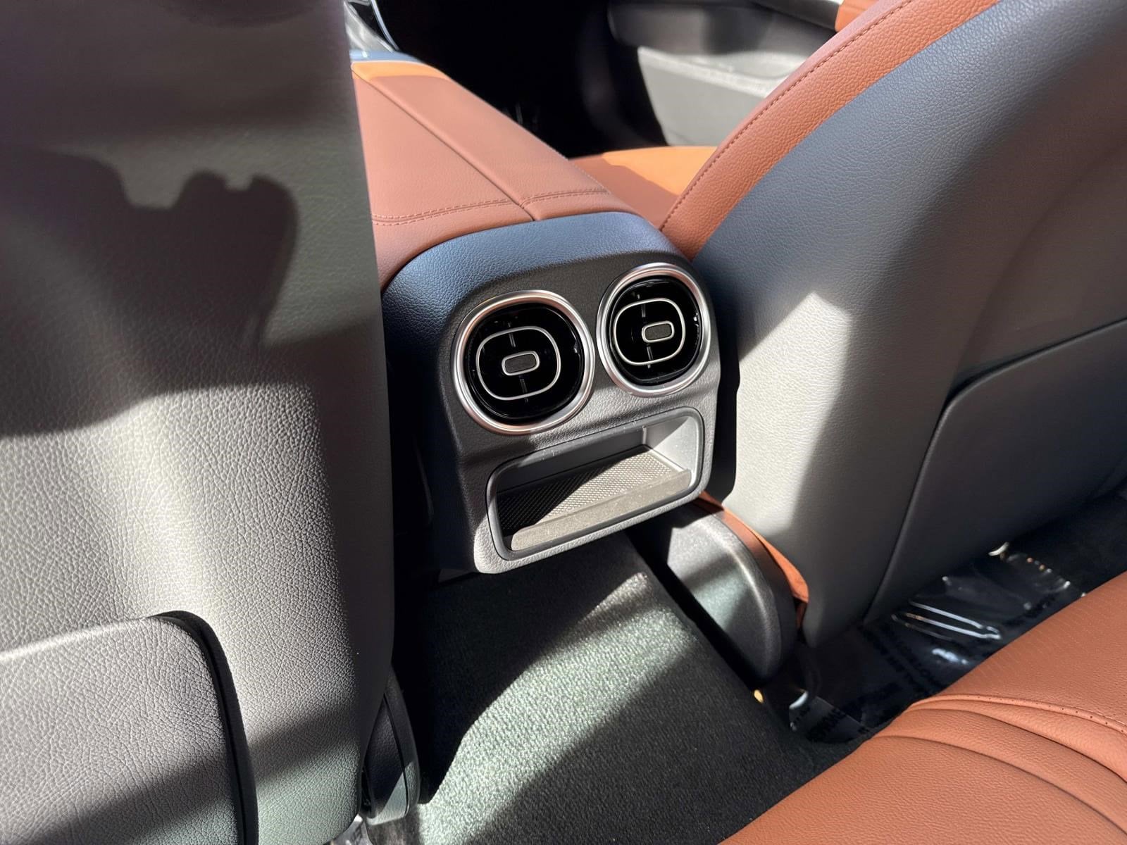 2026 MERCEDES-BENZ C-CLASS - Image 21