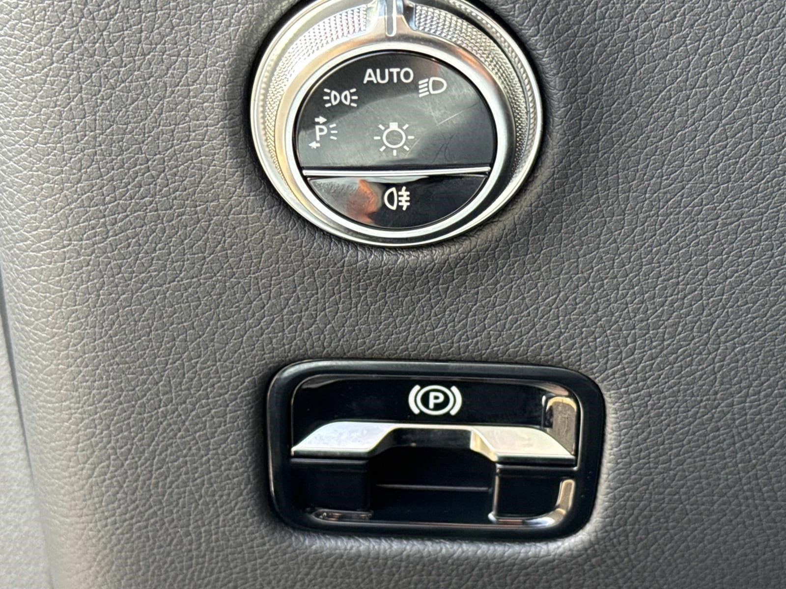 2026 MERCEDES-BENZ GLC-CLASS - Image 33