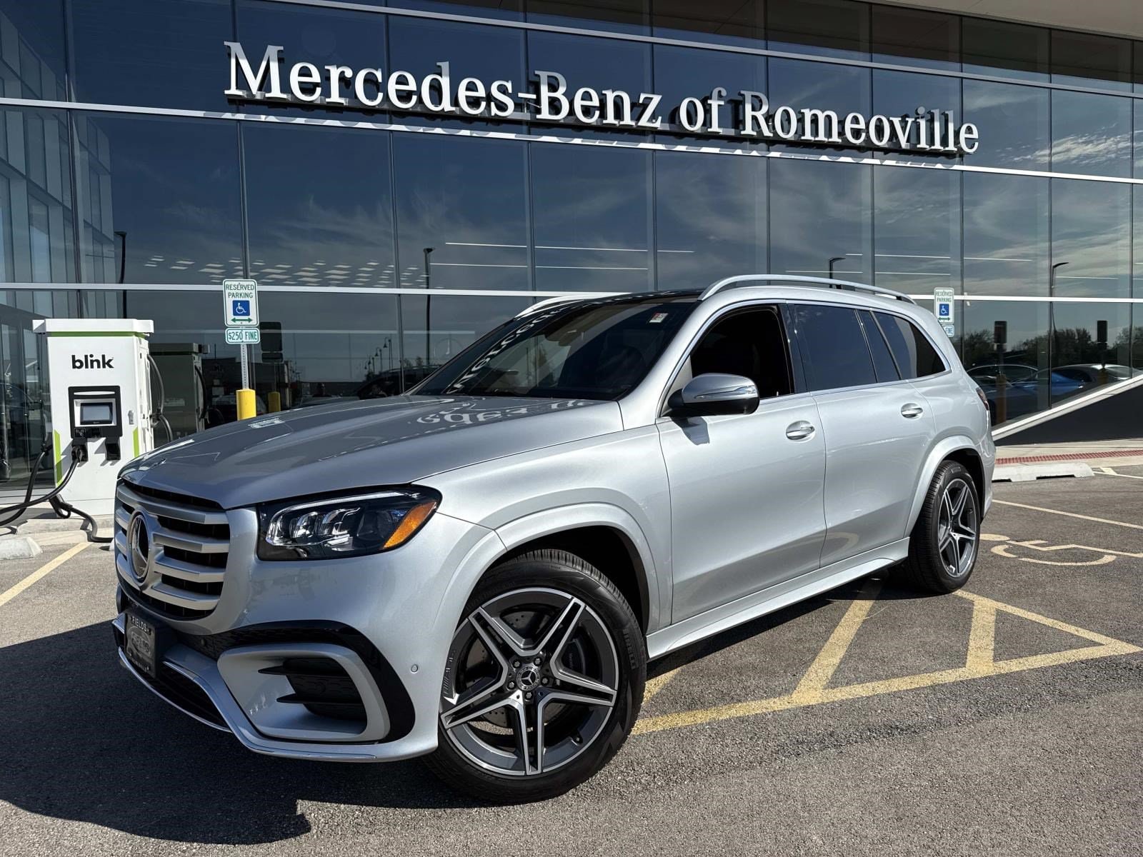 2025 Mercedes-Benz GLS