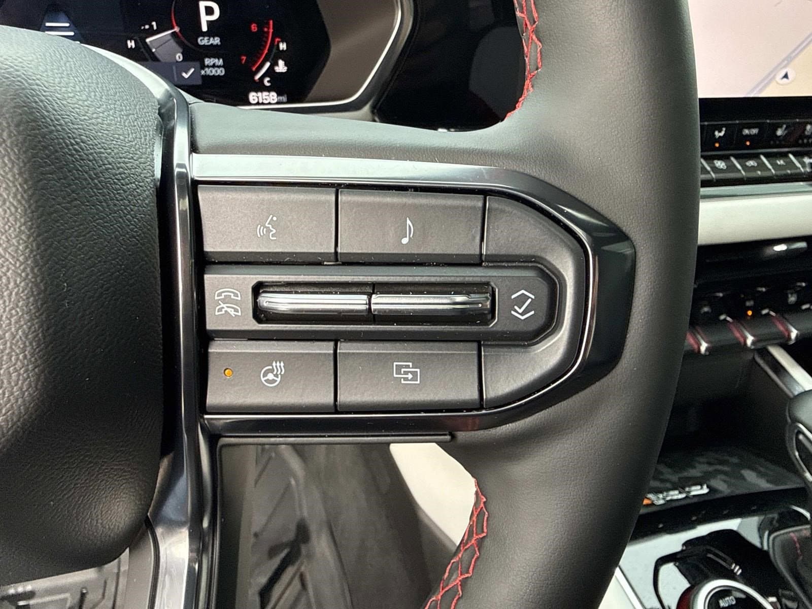 2024 GMC CANYON - Image 35