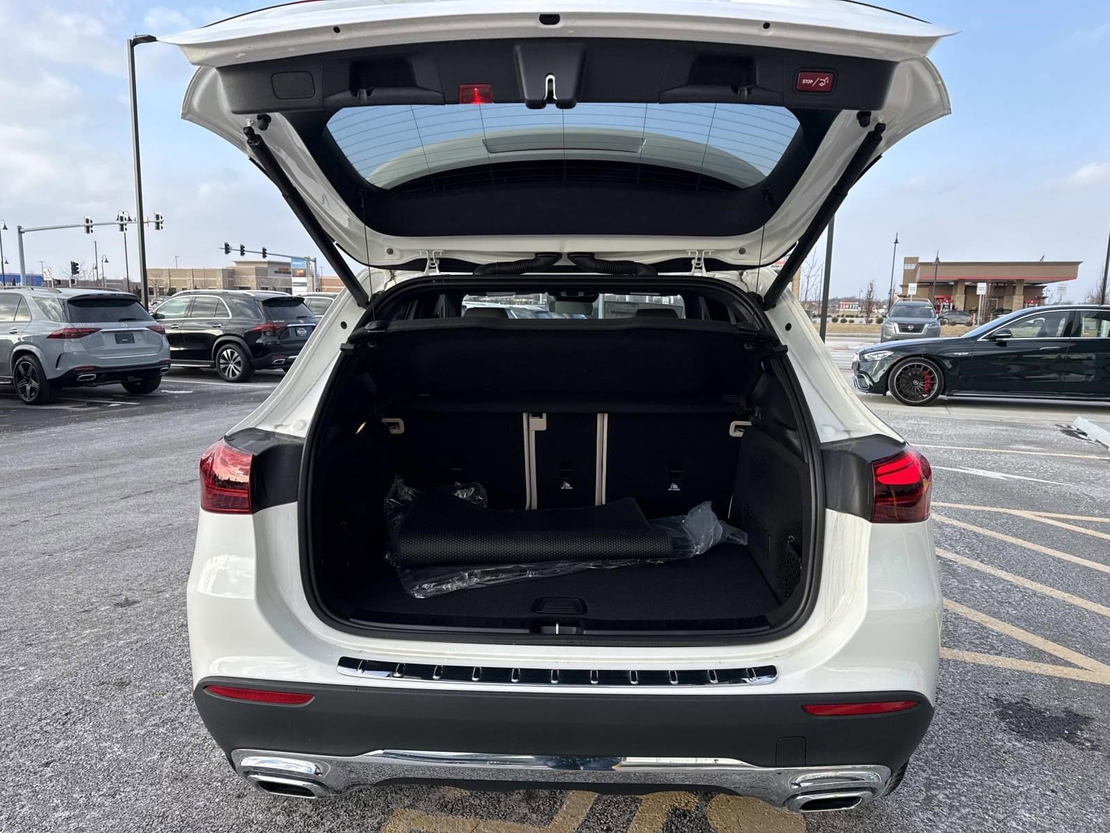 2025 MERCEDES-BENZ GLA-CLASS - Image 9