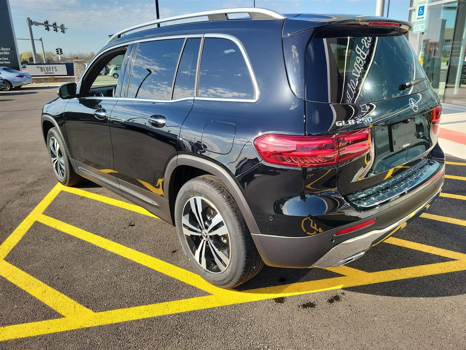 2025 MERCEDES-BENZ GLB-CLASS - Image 11