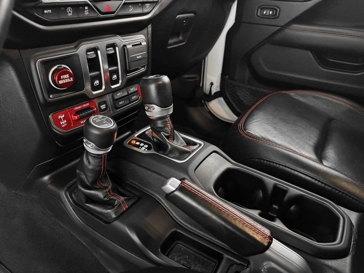 2020 JEEP WRANGLER - Image 17