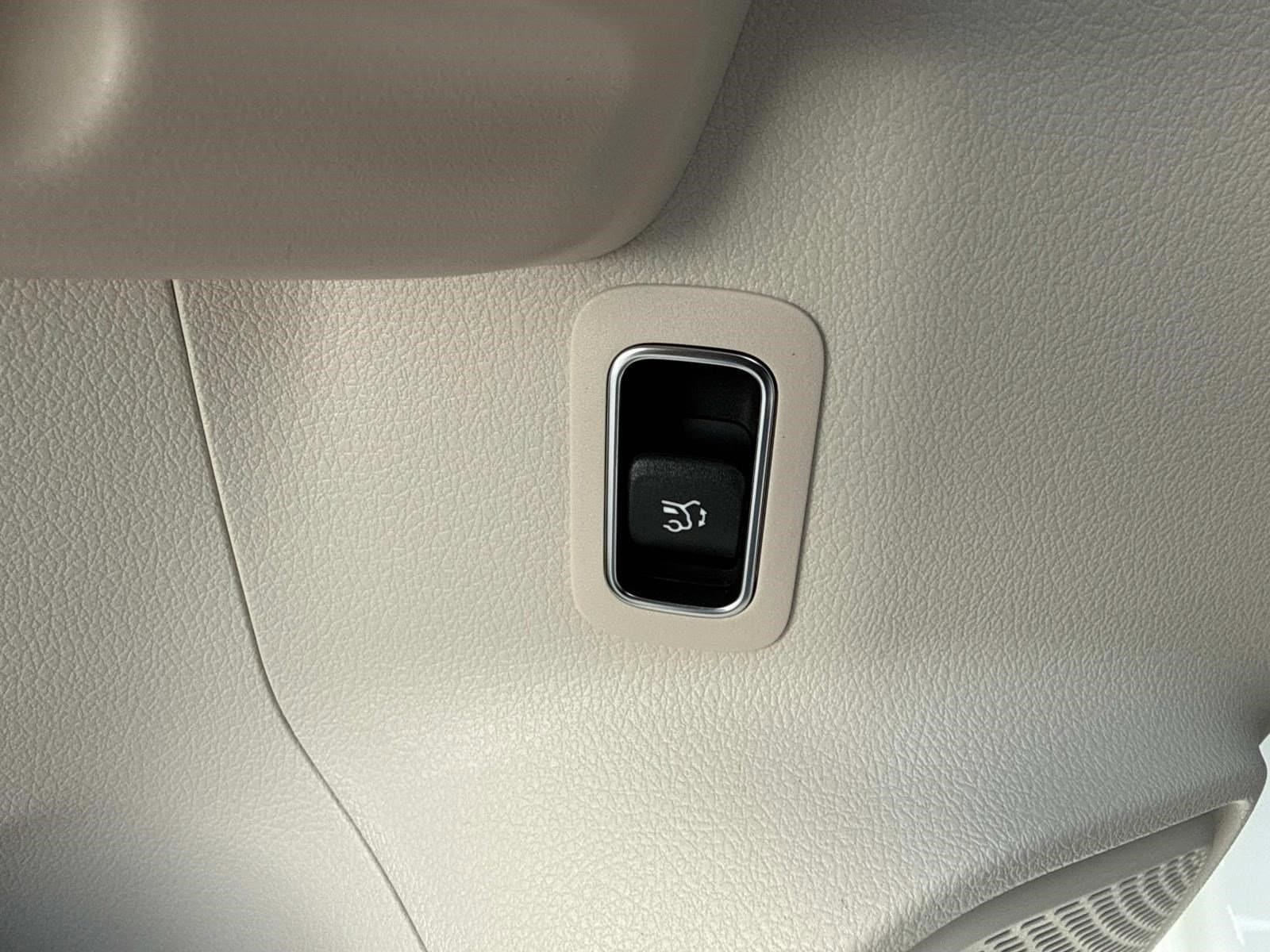 2025 MERCEDES-BENZ GLA-CLASS - Image 25