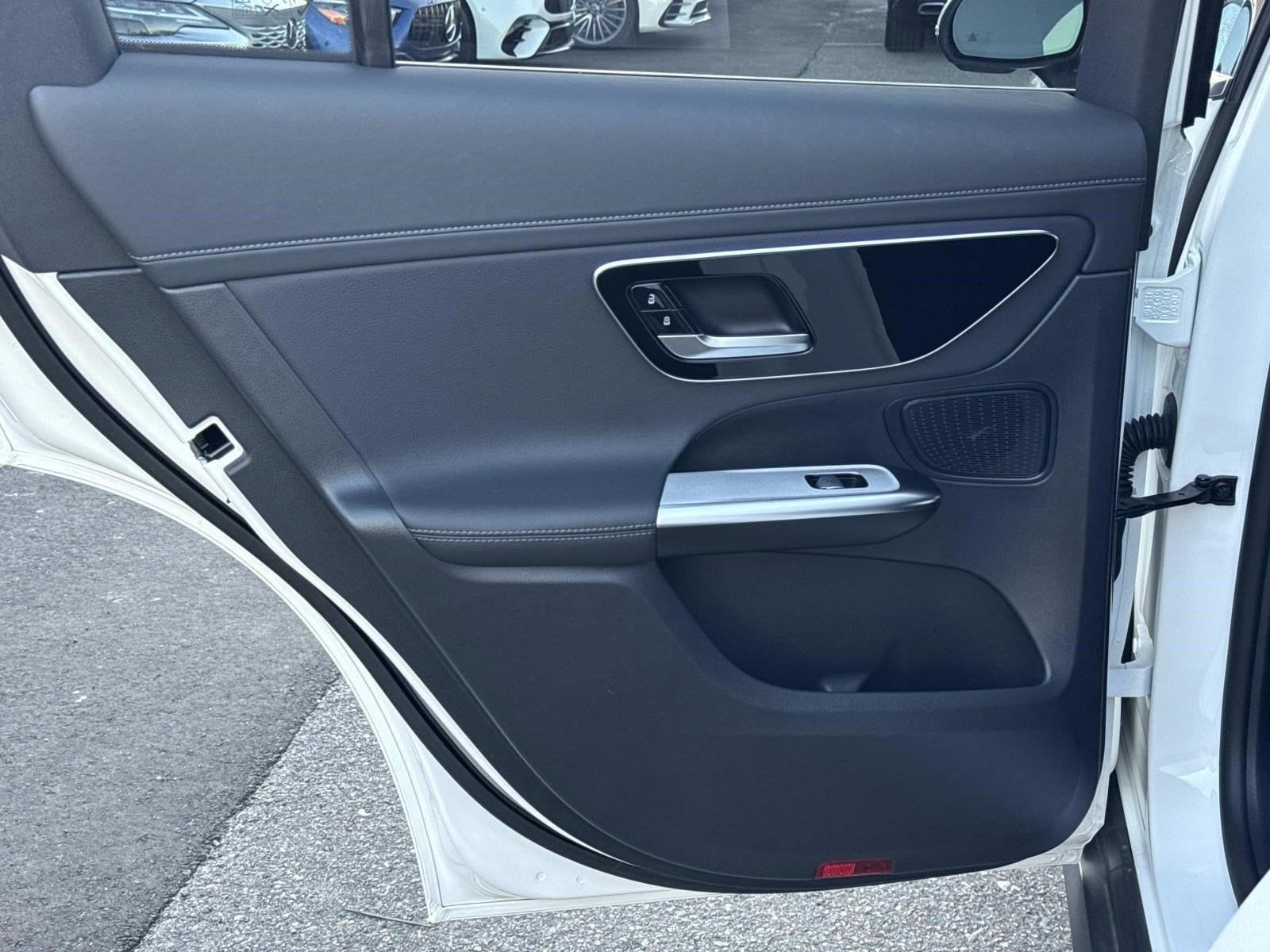 2025 MERCEDES-BENZ GLC-CLASS - Image 13