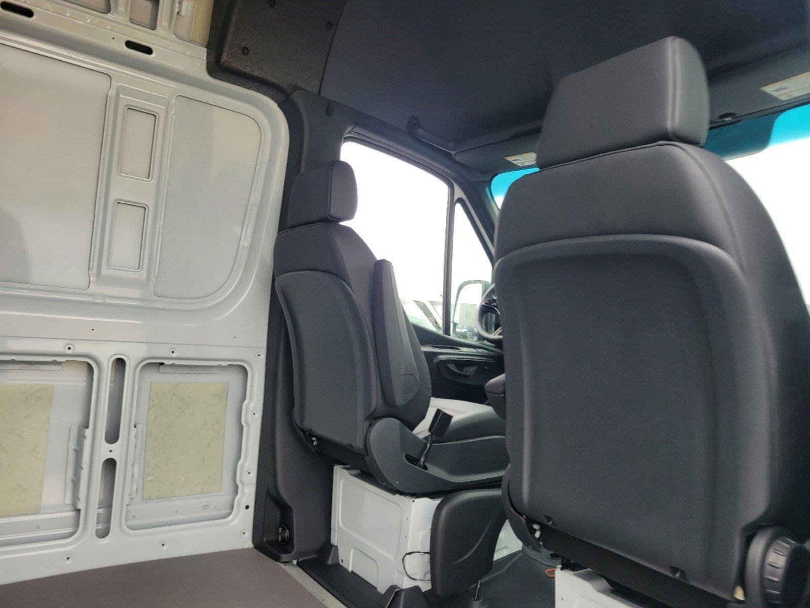 2025 MERCEDES-BENZ SPRINTER - Image 10