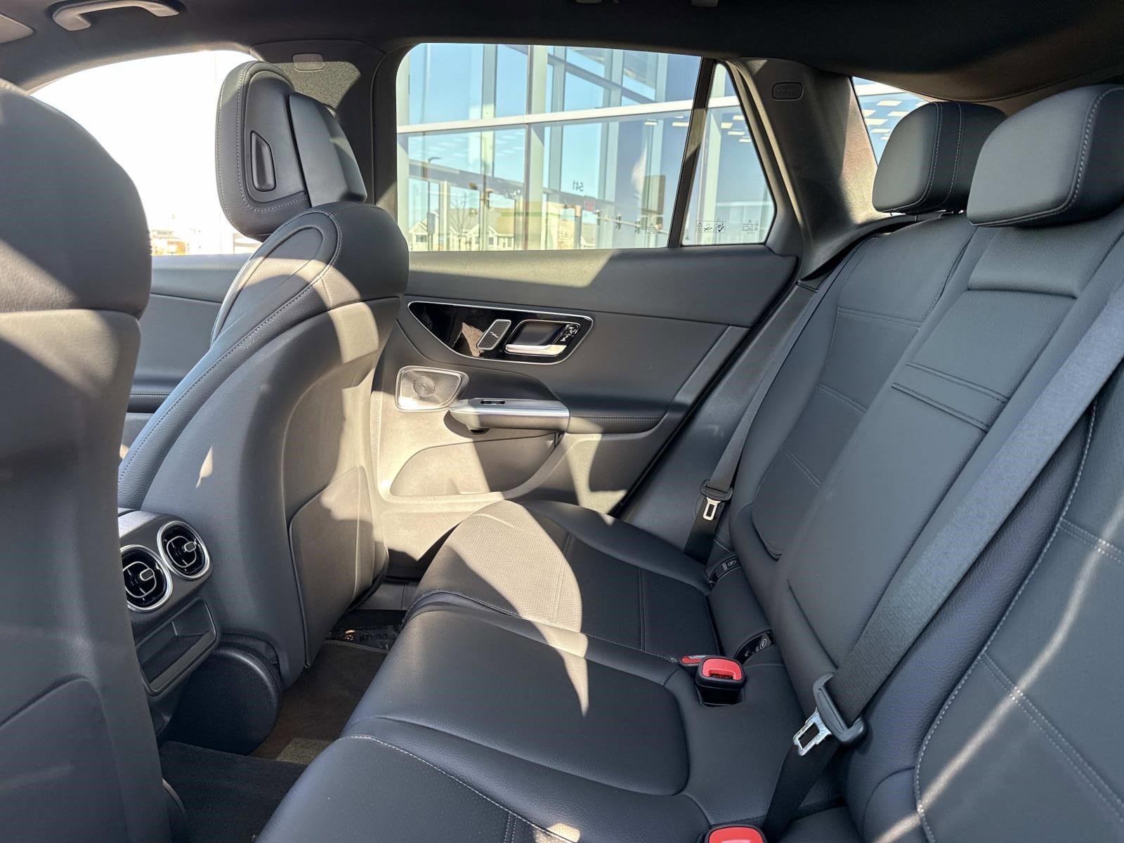 2025 MERCEDES-BENZ GLC-CLASS - Image 18