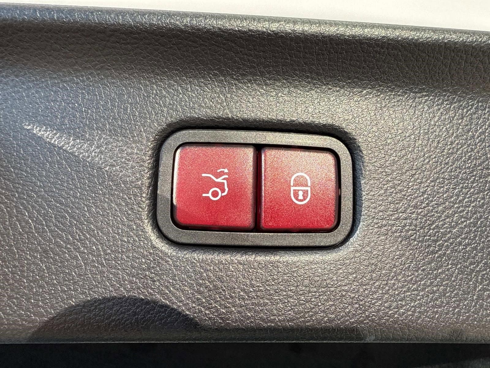 2025 MERCEDES-BENZ S-CLASS - Image 14