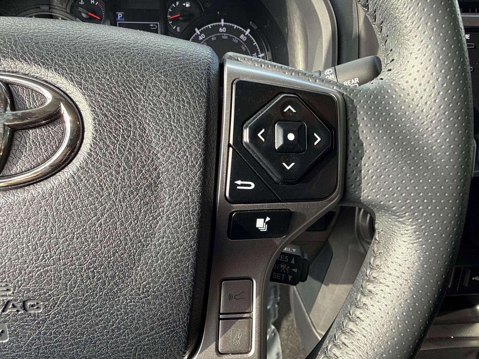 2022 TOYOTA 4RUNNER - Image 39