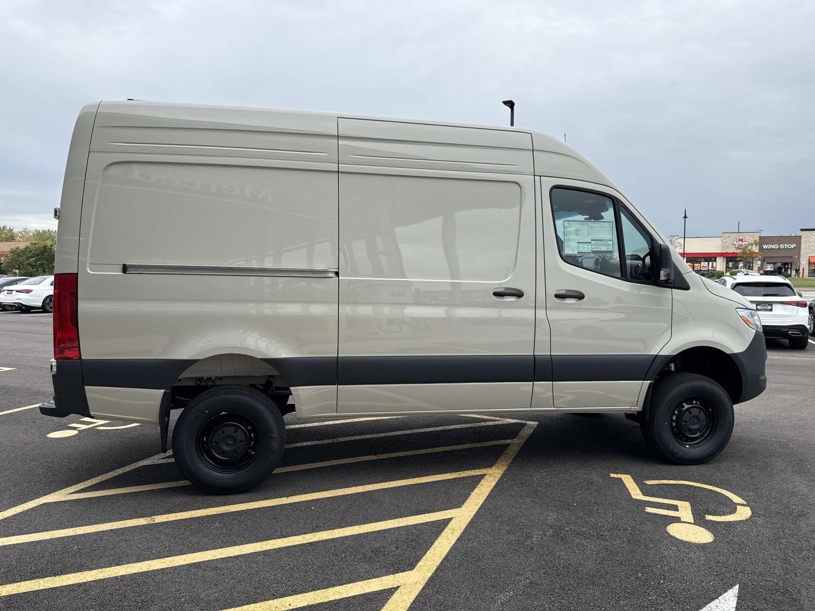 2026 MERCEDES-BENZ SPRINTER - Image 9