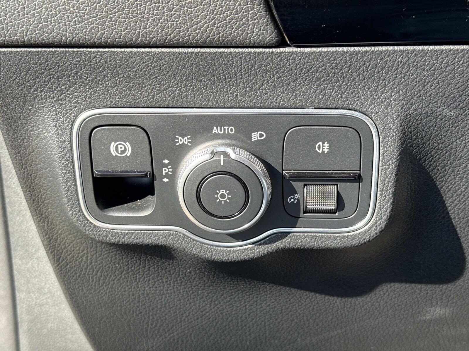 2025 MERCEDES-BENZ GLA-CLASS - Image 31