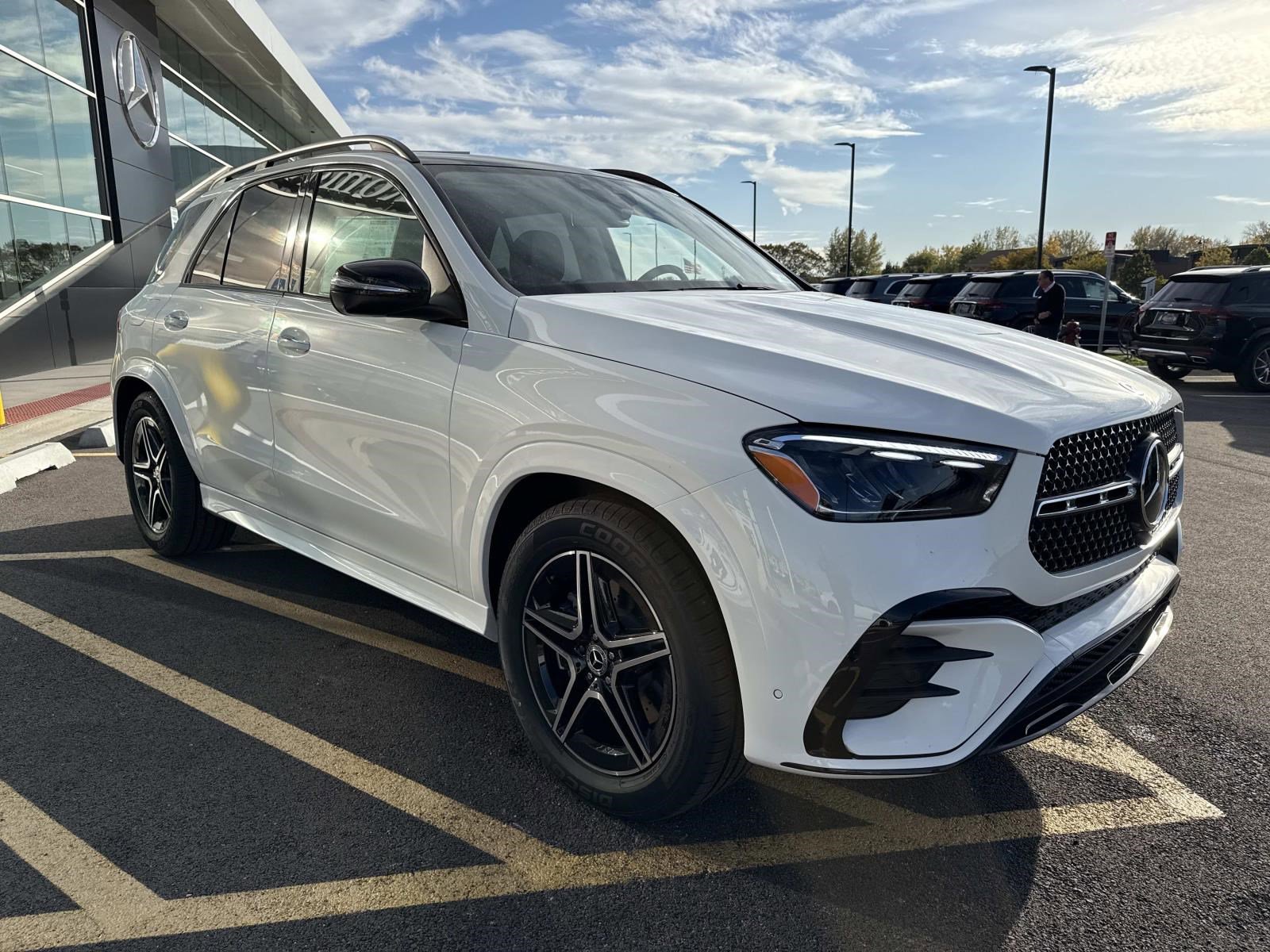 2026 Mercedes Benz GLE 450 4MATIC photo 2
