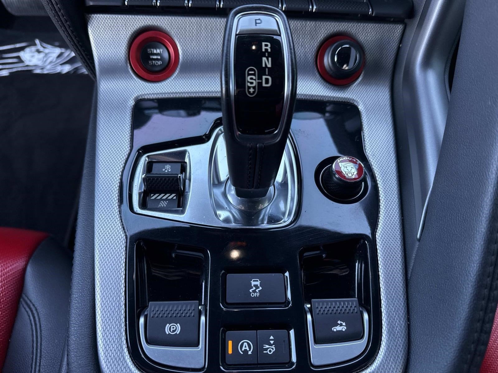 2017 JAGUAR F-TYPE - Image 27