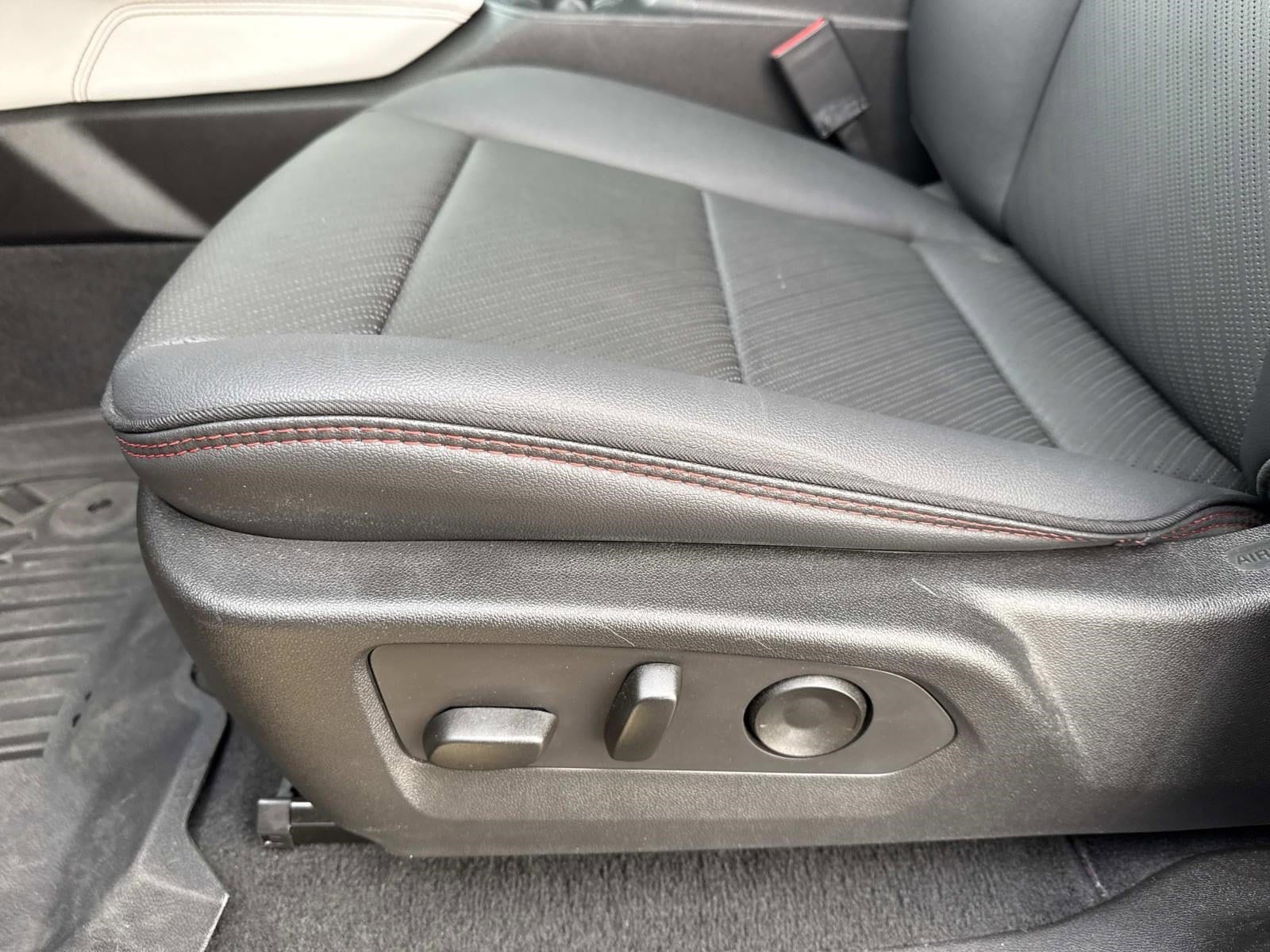 2024 GMC CANYON - Image 25